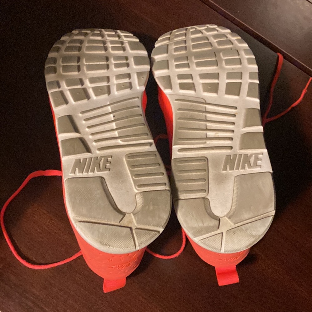 Nike Air Max-Bright Orange - Picture 4 of 6